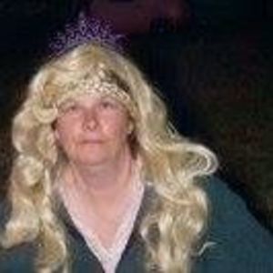 Meet your Posher, Debbie